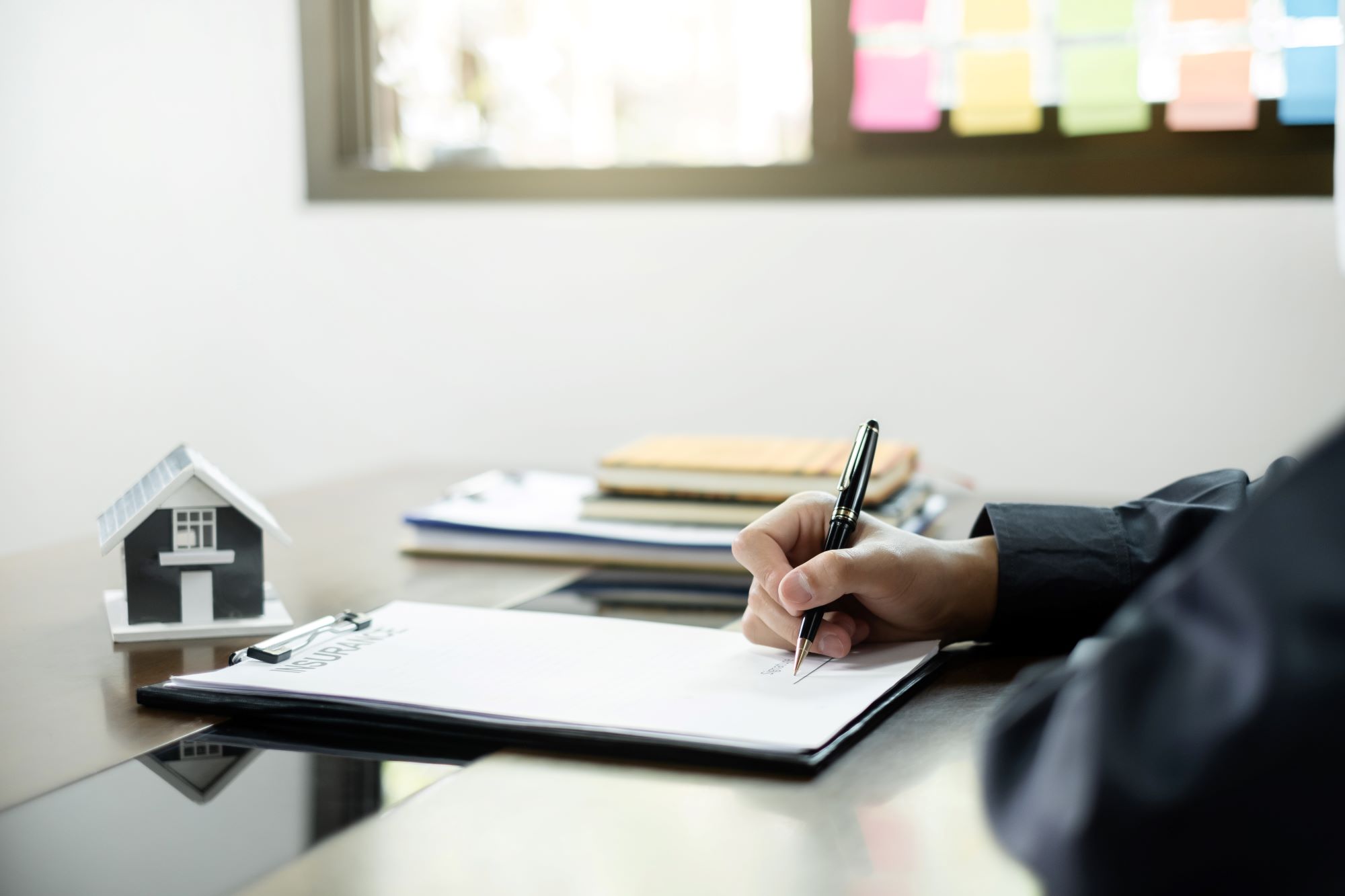 agents-working-in-real-estate-investment-and-home-2025-01-10-19-07-57-utc