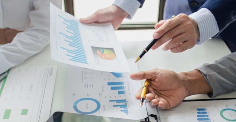 atmosphere-of-a-startup-company-meeting-business-2023-11-27-05-33-54-utc